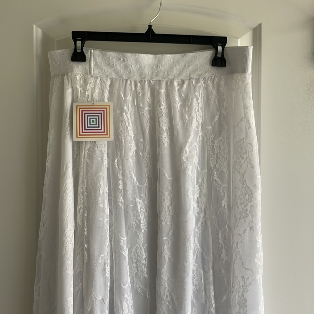 White XL skirt. Lace. Comfy and Casual to Dress! New with tags. Maxi skirt.